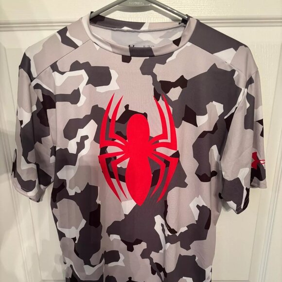 Under Armour Spider Man Camouflage Compression Gray White Red Shirt - Size XL - Picture 1 of 9